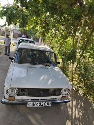 Жугули сотилади 1979