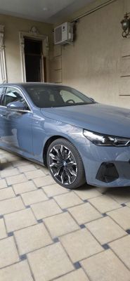 Bmw i5 35L новый с номером