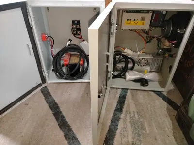 Электрооборудование, два электро шкафа.