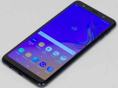 Samsung A 7 (2018) продам на запчасти