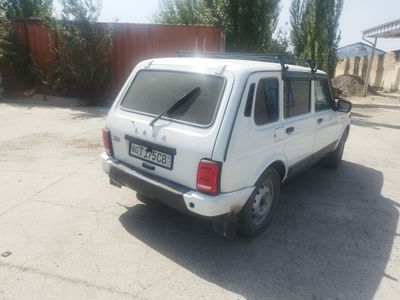 Niva 4×4 4 eshikli