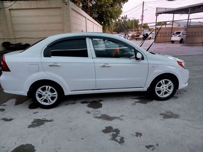 Nexia 3 avtomat ideal.