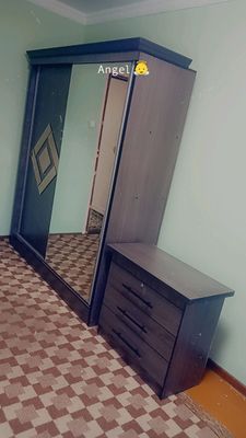 shkaf  narxi 1yarm milion holati alo kamot 300min