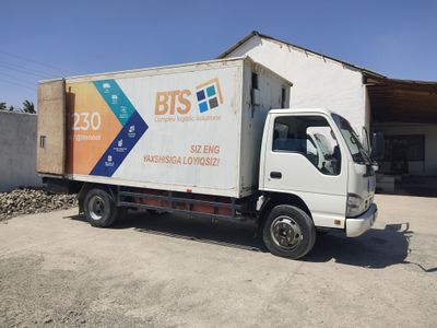 Isuzu NQRsotiladi 2013