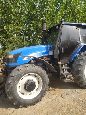 невхолланд 135 сотилади