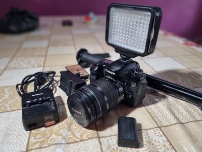 Canon 70D sotiladi