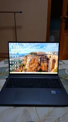 Noutbook Huawei Matebook D16 corei5 sotiladi