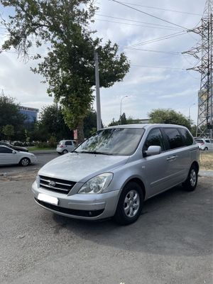 KIA carnival 2008