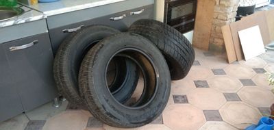 Шины продаются в среднем состоянии