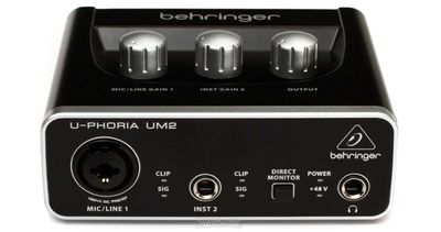 Behringer U-Phoria UM2