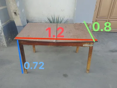 Продается стол .