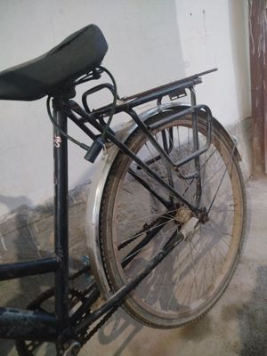 Velosipedlar va ehtiyot qismlar
