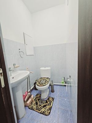 Квартира кизларга