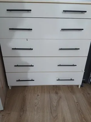 4стиляжний камод в евро стиле+одна дополнителная,