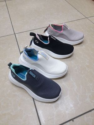 Шагните с легким комфортом в Skechers Ultra Flex 3.0