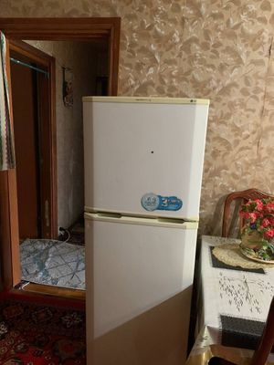 Продаёться Холодильник LG