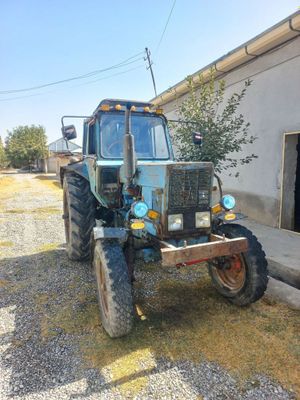 Traktor 80 holati yaxshi. Aybi yoq