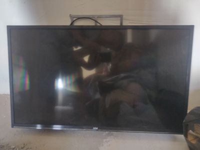 Artel 32 talik smart emas