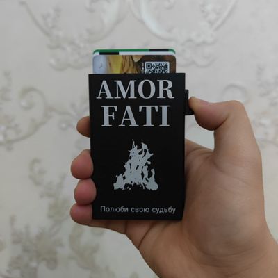 Amor fati yuqori sifatdagi metal card-holder 2 + 1