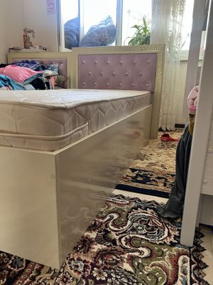 Детский кроват + матрас