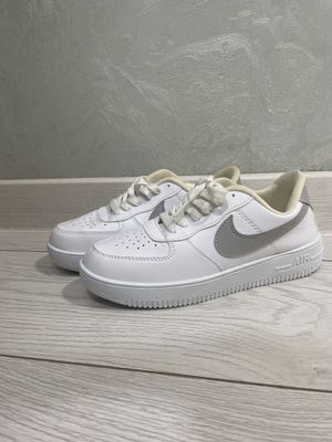 Nike Air Force кроссовки