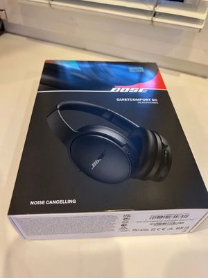 “Bose” новые запечатанные беспроводные наушники привез из США.