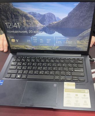 Продается Asus vivobook 14 i5/12th 8/512