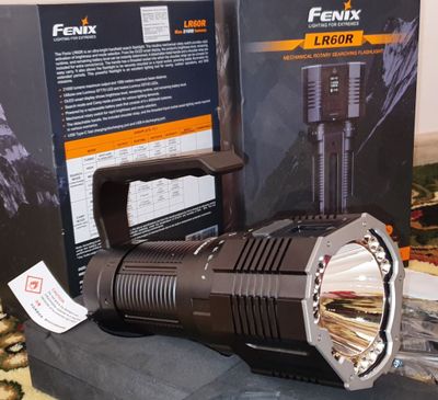 Фонарь поисковый Fenix LR60R