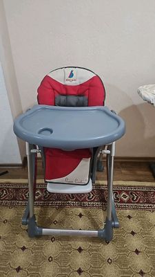 Xodunok va detskiy ovqatlanadigan stolik sotiladi.