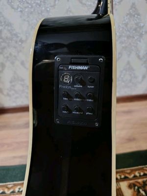 Qora Akustik Gitara 40/41 (Silverio since 1984)