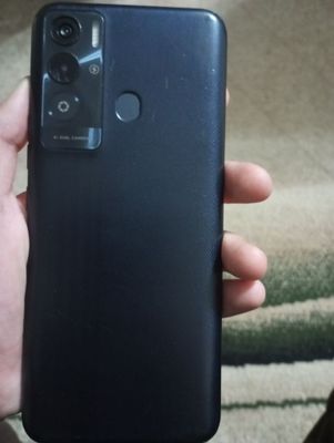 Tecno Le6 64/4,хороший телефон.