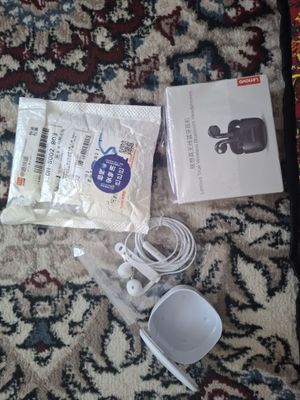 Lenovo Airpods sotiladi +simli noushnik bilan birga (xitoydan kelgan)