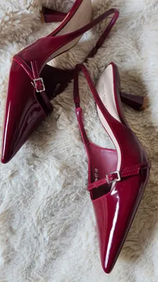 Ayollar poyabzali Miss Miller, tufli, laklangan