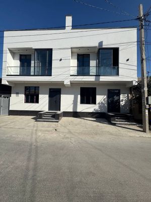 Юнусобод, Отчопар маҳаллада, 3 қаватли, 7 хонали, мансардали танхаус
