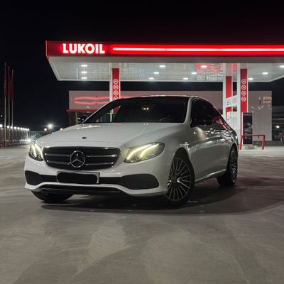 Mercedes W 213 e 200