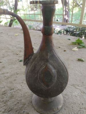 Mis ko'za sotiladi antikvar