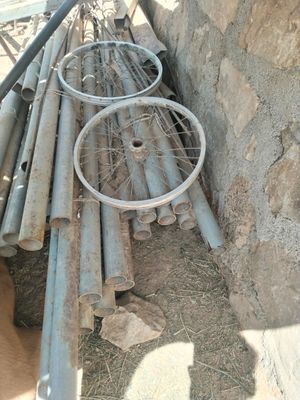 Qurilishga kerakli materiallar sotiladi