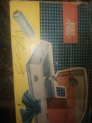 Продам детские швейные машины