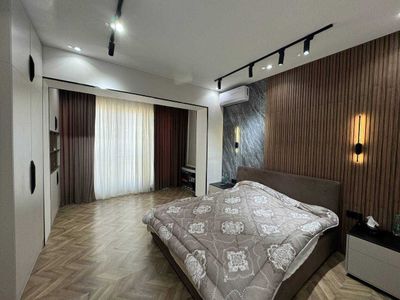 СРОЧНО! Сдается Квартира 3/3/5 Ор-р Метро Максим Горький! 868*