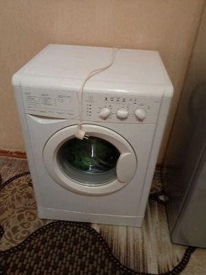 Indesit 6kg Avtomat kirmoshina sotiladi