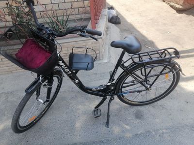 velik mustang 28 3 skorli