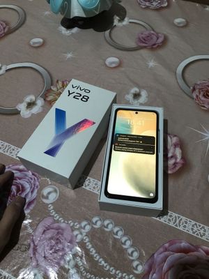 Vivo Y 28 8+8, 128 gb