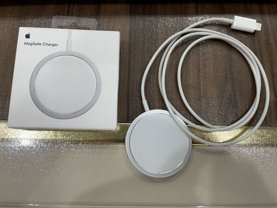 MagSafe Charger Apple зарядка