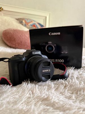 Фотоаппарат CANON EOS R100 | почти новый.