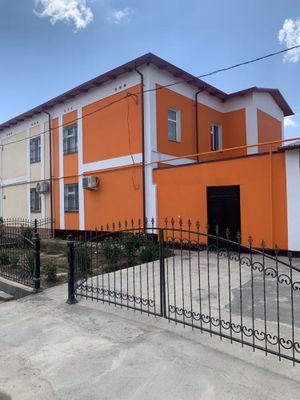 Qarshi Batoshda 2etajli katej sotiladi