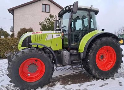 Claas Arion 640 CIS muddatli to'lovga Tan narxi: 956 muddatli