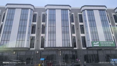 Fasad oynalarni tozalash