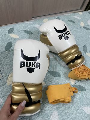 Прдам боксерские перчатки BUKA