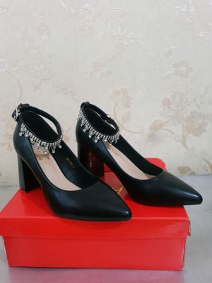 Narxi: 100.000    2 marta kiyilgan       Razmer:36
