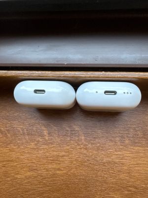 Кейс от Airpods 4(anc) и Базовый 4